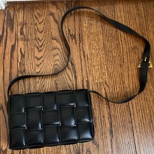Black Amazon purse